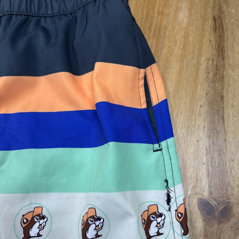Buc-ees Swim Shorts Mens Medium 7" Inseam Multicolor Striped Beaver Logo Print - Picture 4 of 10